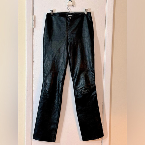 DKNY Black Leather Pants, Straight Legs, Zipper Front,Fully Lined.Woman’s Size 6 - Picture 6 of 12